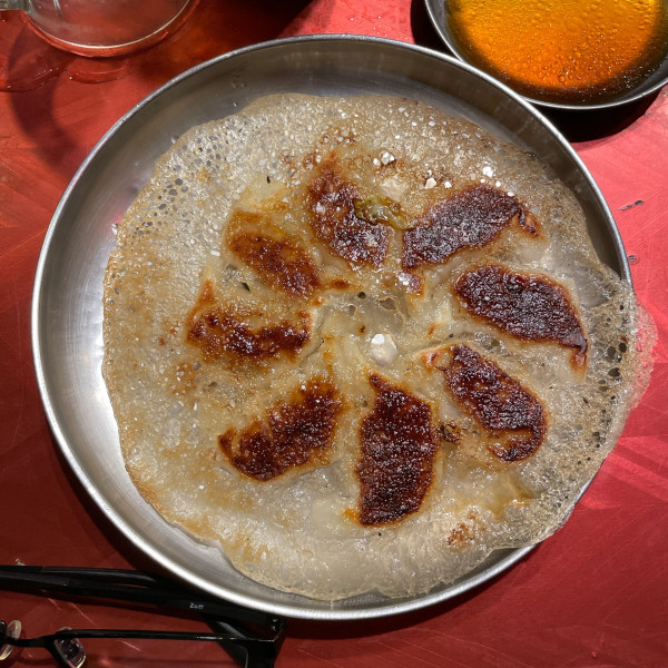 「博多ひとくち羽根つき焼き餃子（トオル）」@博多屋台 中洲十番の写真
