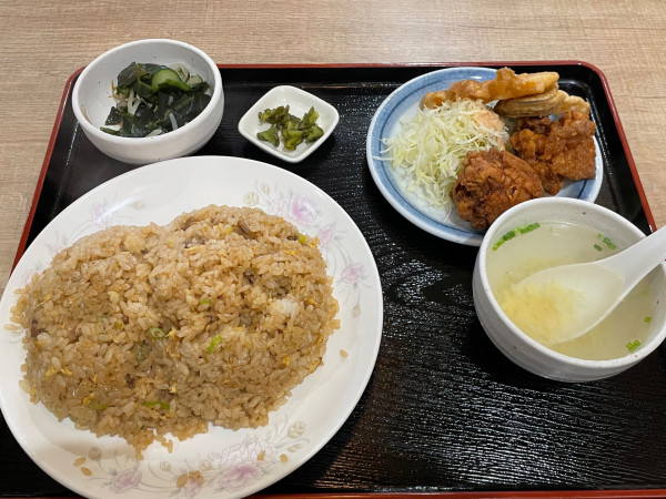 「炒飯セット￥９８０　炒飯大盛￥２００」@つる園の写真