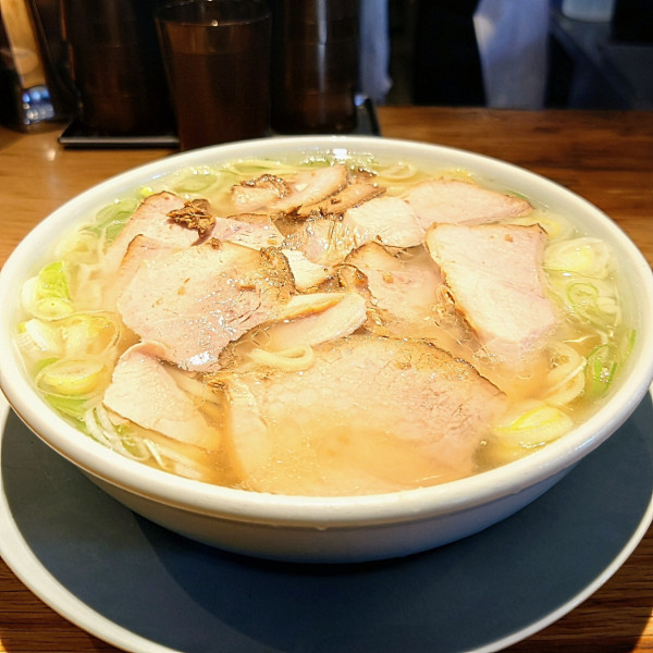 「チャーシュー麺 大」@えっちゃんラーメン。 田町店の写真