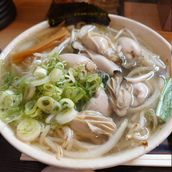 「カキラーメン（塩、こってり、細麺）」@魚一 らーめん工房の写真