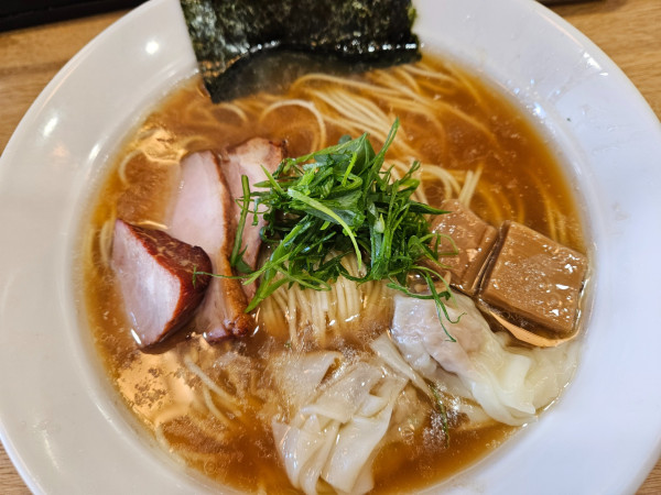 「肉ワンタンメンハーフ」@支那ソバ きたがわの写真