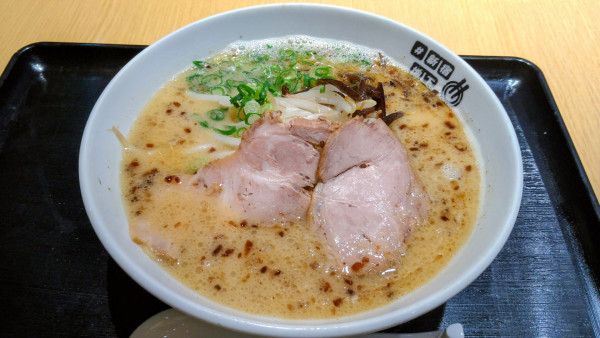 「【中村麺三郎商店】鹿児島豚骨ラーメン」@#新宿地下ラーメンの写真