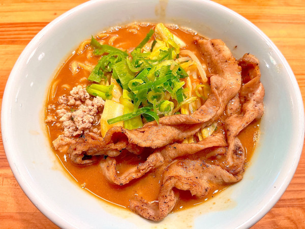 「元祖蔵出し味噌ラーメン（880円）、豚バラ（CP）」@蔵味噌らぁめん よろず 真岡店の写真