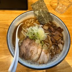 らーめん＋麺大盛り＋炙り脂身
