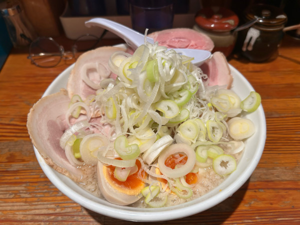 「特製しょうゆラーメン」@こってりらーめん せきやけの写真
