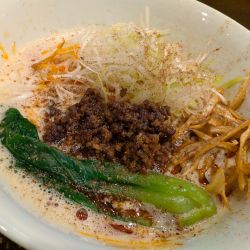 山椒香る坦々麺