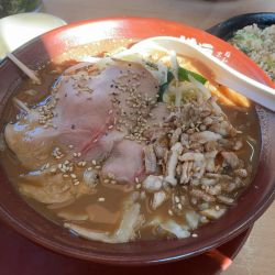 味噌豚骨ラーメン