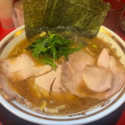 ラーメン、味玉、チャーシュー
