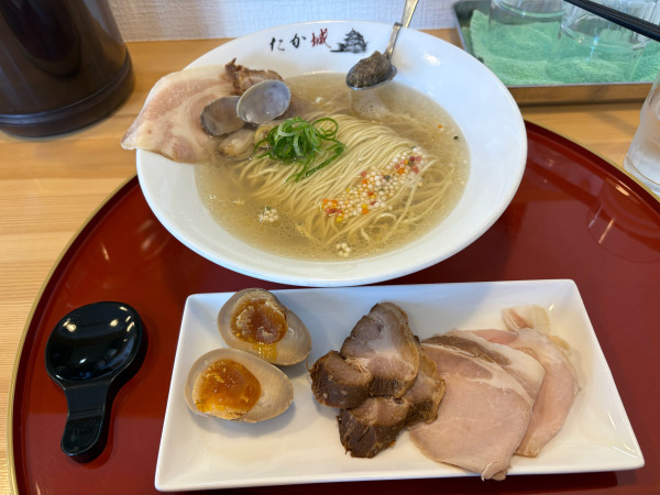 「特製貝出汁中華そば1200円」@中華そば たか城の写真