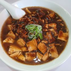 マーボーラーメン 700円（餃子３個）