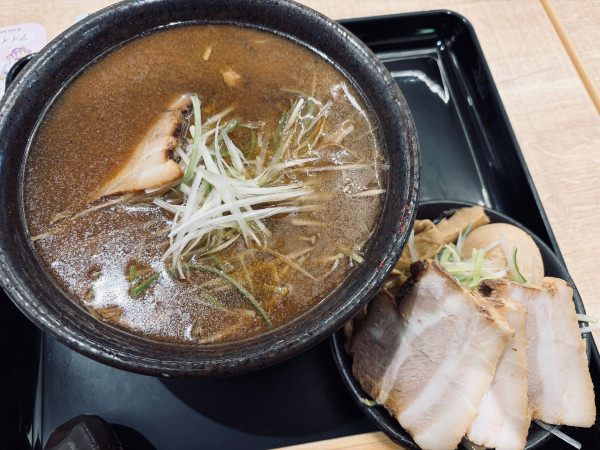 「中華そば(小)全部入り」@もちもちの木 イオンモール春日部店の写真