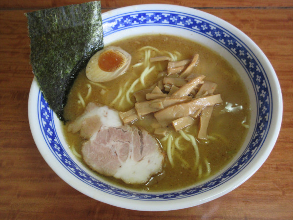 「らーめん（780円）」@麺屋 春日の写真