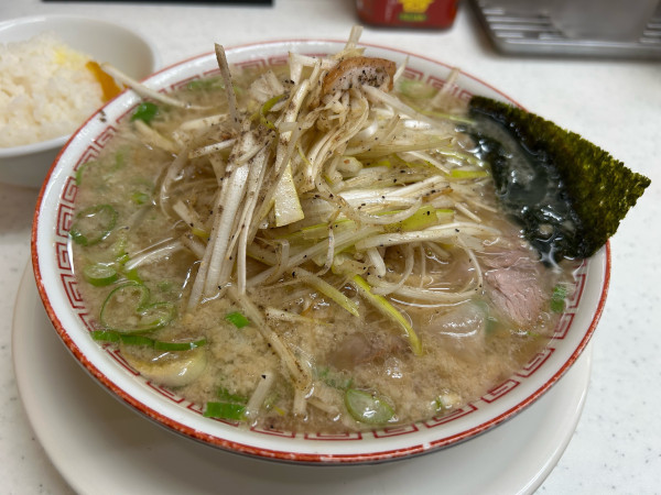 「ネギ中華そば・こってり」@マルショーラーメン 中野店の写真
