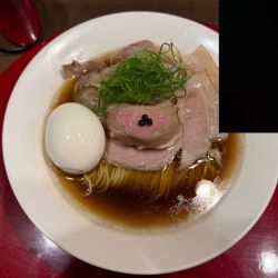 鴨とカシスの醤油ラーメン