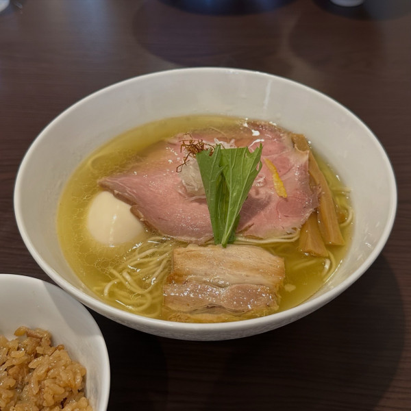 「味玉塩そば」@中華そば 卯月屋の写真