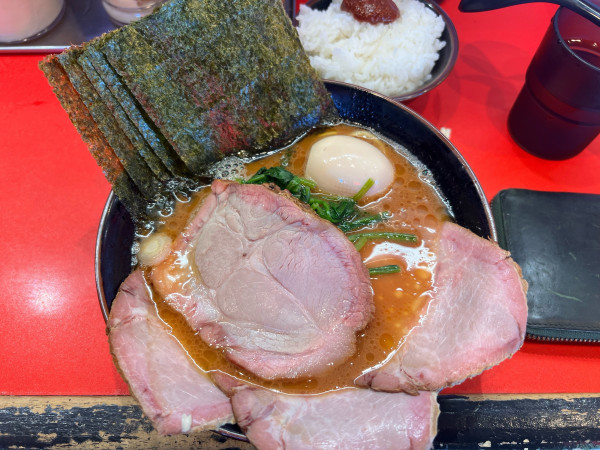 「斎藤家特製チャーシューメン　固め濃いめ」@横浜ラーメン斎藤家  日野店の写真