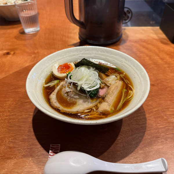 「上醤油らぁ麺」@麺屋 さくら井の写真