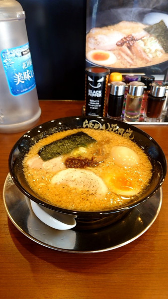 「嵐げんこつら〜めん　しょうゆ」@らあめん花月嵐 藤枝店の写真