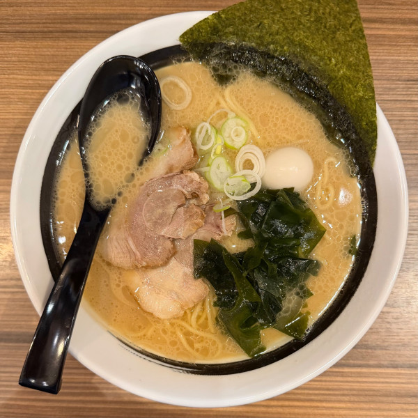 「TUKASAラーメン」@横濱とんこつTUKASA 蒲田店の写真
