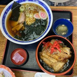 丸仙会館の画像