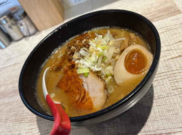 「辛味噌らーめん」@麺屋 誉の写真