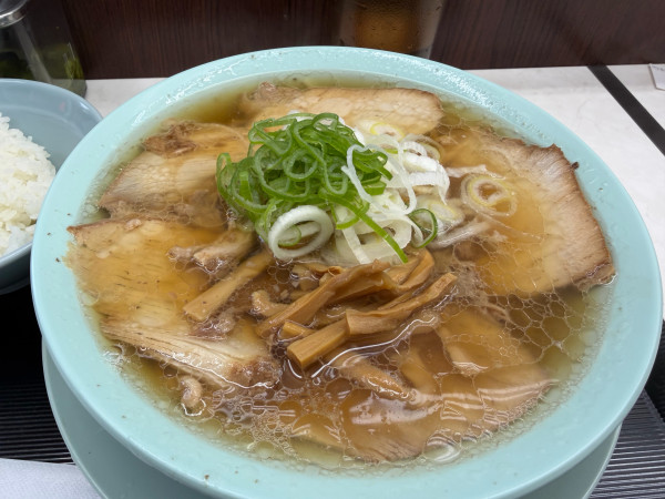 「中華そば」@新橋ニューともちんラーメン 神保町店の写真