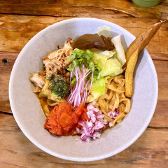 スパイスラーメン 点と線. 下北沢店の画像