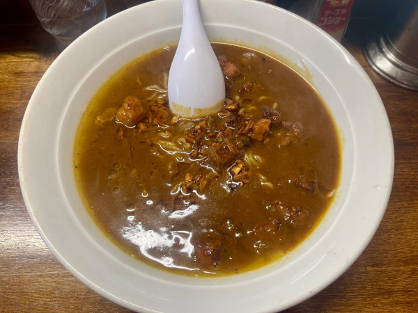 「牛すじ煮込みカレーらーめん 大盛」@らーめん専門ながしまの写真