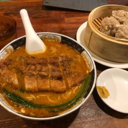 ぱいこうだんだんめん（1,200円）、焼売（400円）