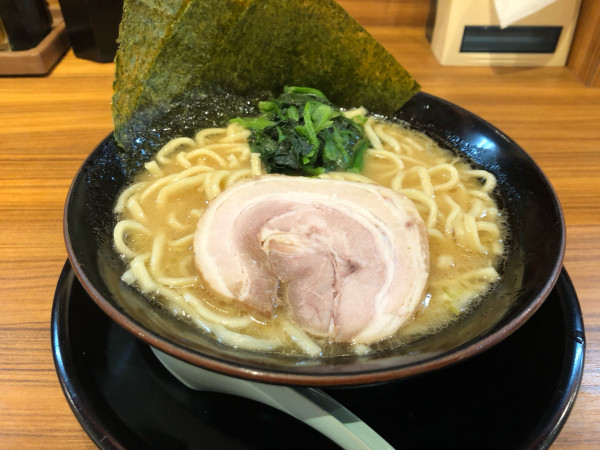 「ラーメン(醤油)」@横浜家系ラーメン 壱角家 落合南長崎店の写真