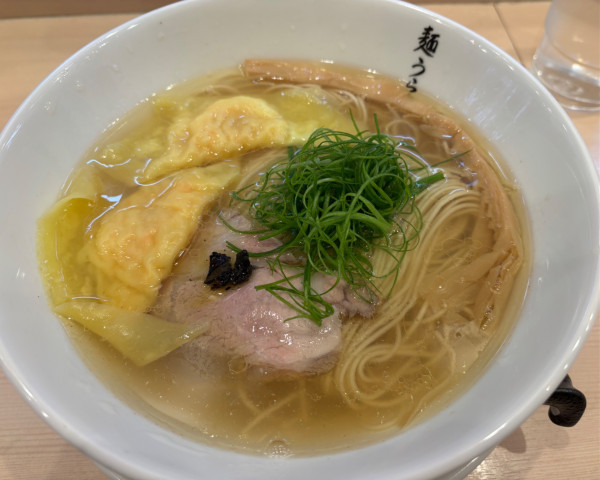 「塩SOBA +海老ワンタン」@麺うらたの写真