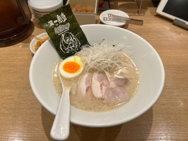 「初音ミクコラボラーメン＜白＞（期間限定）」@一風堂 川越インター店の写真