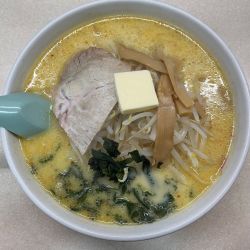 味噌カレー牛乳ラーメン（980円）