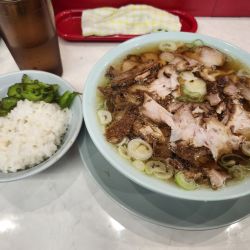 チャーシュー麺+無料ライス
