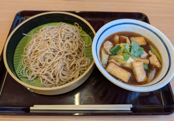 「肉汁そば（900円）」@山田うどん食堂 東松山店の写真