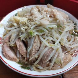 ラーメン900＋ブタ250