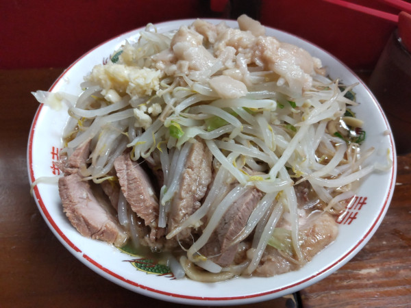 「ラーメン900＋ブタ250」@ザ・ラーメンスモールアックスの写真