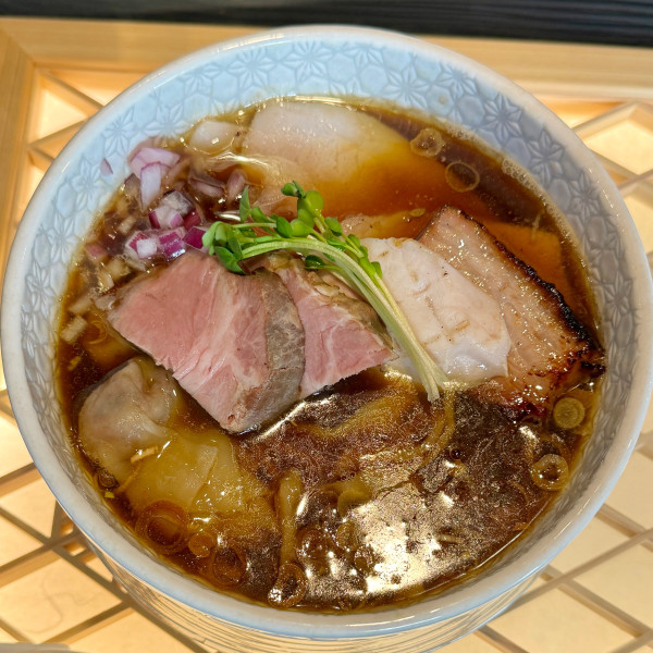 「特製中華そば」@中華そば 炎の写真