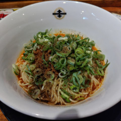 らぁ麺しろがね スイス村店の画像