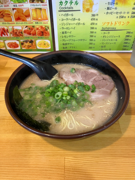 「博多ラーメンチャーハンセット 替え玉✖️2」@博多ラーメン 長浜や 平和島店の写真