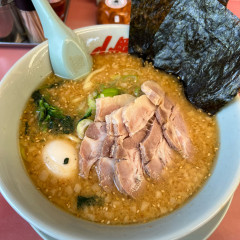 山岡家 成田店の写真