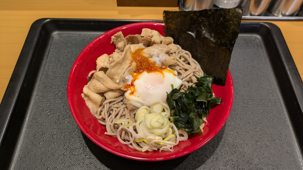 「冷し肉富士そば」@名代 富士そば 水道橋店の写真