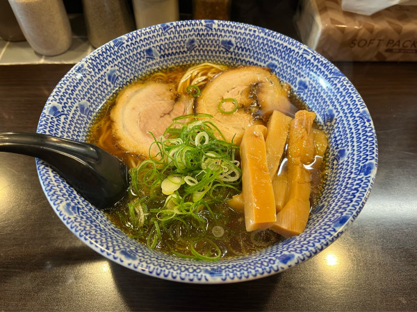 「【新メニュー】生姜醤油ラーメン 900円」@ラーメンくれはの写真