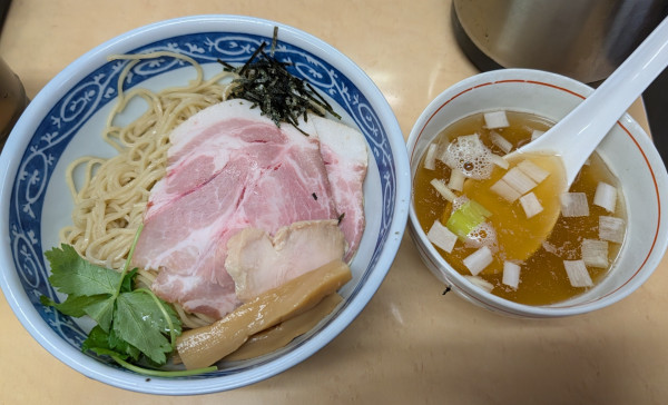 「塩煮干しつけそば（950円）」@中華そば よしかわの写真