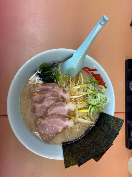 「塩チャーシュー麺」@ラーメン山岡家 水戸内原店の写真