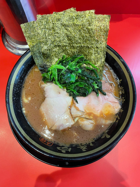 「ラーメン(950円)」@横浜家系ラーメン 大﨑家の写真