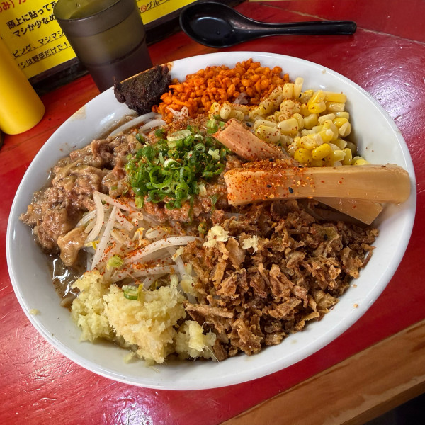 「濃厚肉味噌ラーメン、旨辛味噌」@鷹の目 川口店の写真