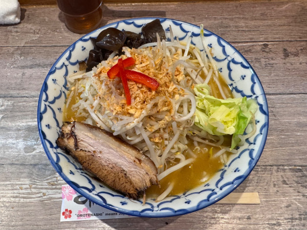 「らーめん 塩＋もやし」@波（シー）の写真