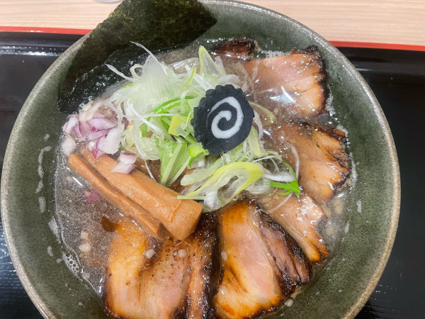 「煮干し中華そば　炙りチャーシュー」@弘前煮干し中華そばスタンド ニボる?の写真