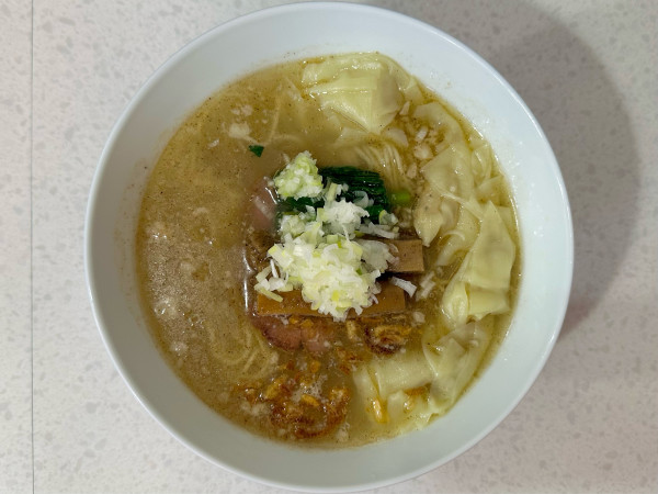 「★塩ワンタンらぁ麺🍜¥1,400」@ラーメン星印の写真